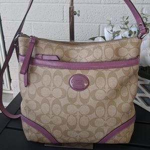 ✨SOLD✨Coach  Peyton Signature Khaki/Lavender